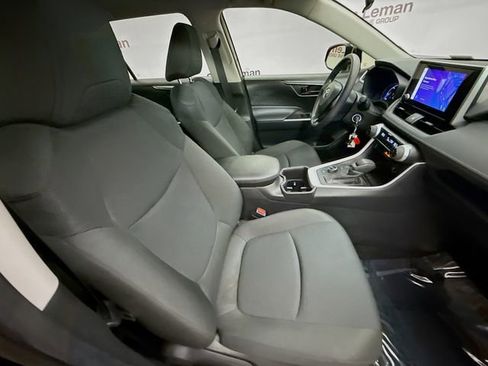 Used 2024 Toyota RAV4 LE image 27