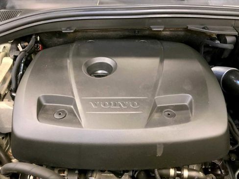 Used 2017 Volvo XC60 T5 Inscription w/ Preferred Option Package image 29