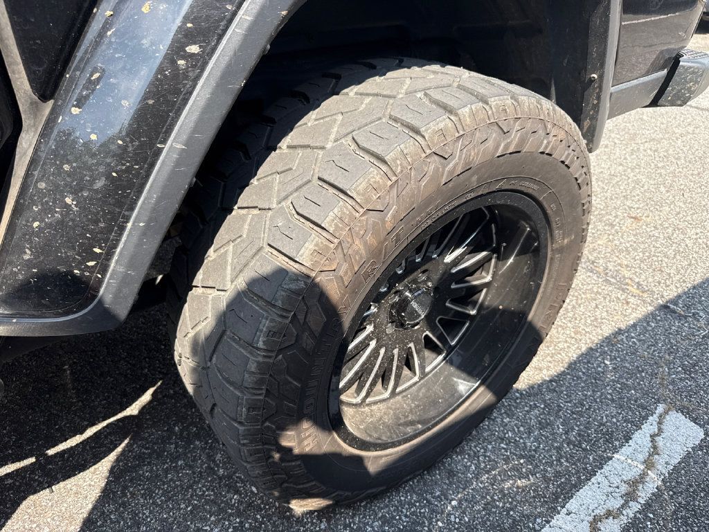 Used 2023 Jeep Gladiator Sport AWD/4WD image 9