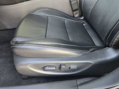 Used 2023 Nissan Maxima SV w/ Floor Mat Group FWD image 16