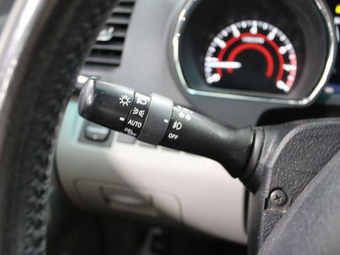 Used 2012 Toyota Highlander SE image 30