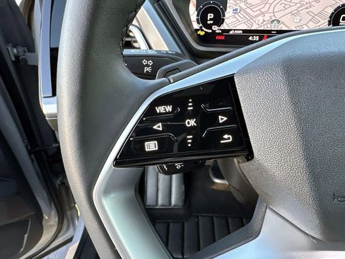 Used 2025 Audi Q4 e-tron Premium w/ Convenience Package image 18