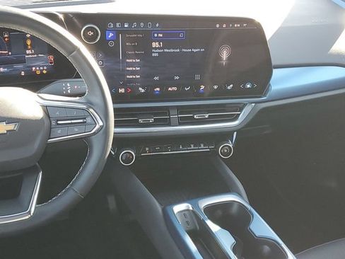 Used 2024 Chevrolet Equinox EV LT w/ LPO, All-Weather Mat Package AWD/4WD image 15
