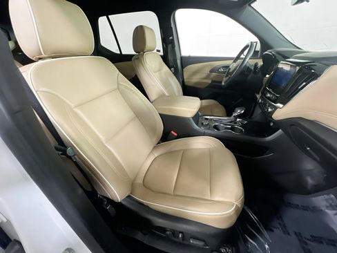 Used 2023 Chevrolet Traverse Premier w/ LPO, Floor Liner Package AWD/4WD image 30