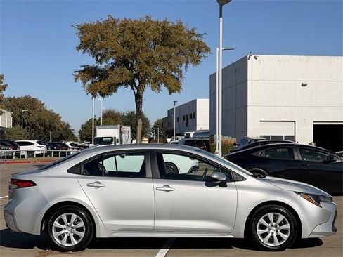 Certified 2024 Toyota Corolla LE image 3