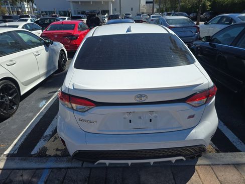 Used 2021 Toyota Corolla SE image 6