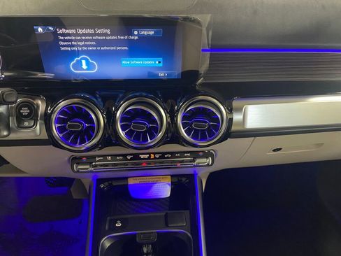 New 2026 Mercedes-Benz GLB 250 GLB 250 image 13