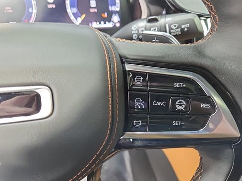 New 2026 Jeep Grand Cherokee L Summit AWD/4WD image 15