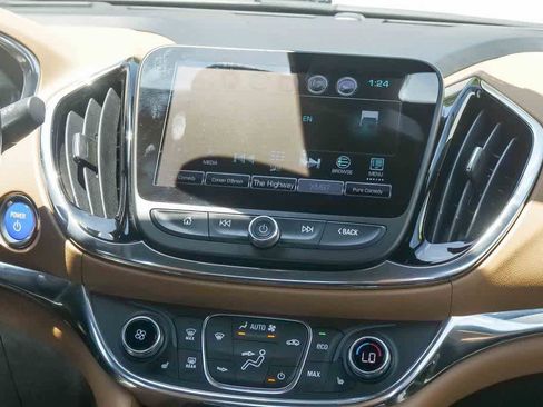 Used 2016 Chevrolet Volt Premier w/ Driver Confidence Package FWD image 13