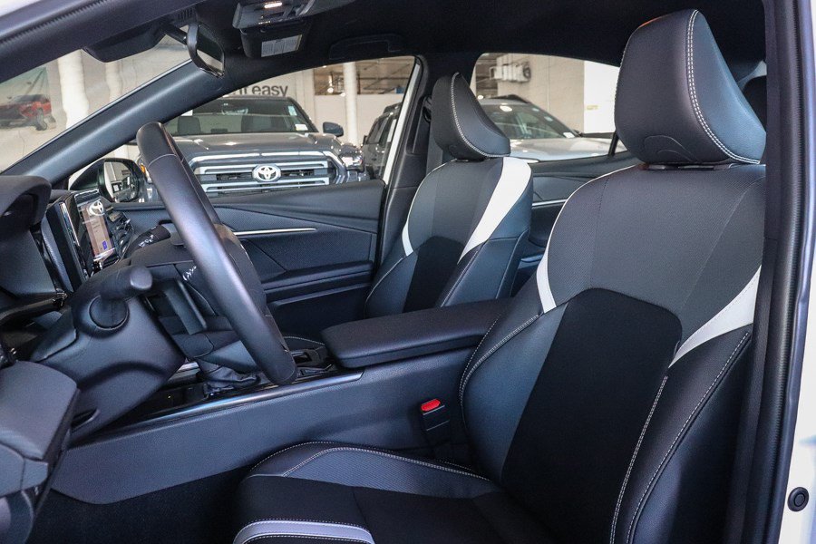 Certified 2026 Toyota Camry SE FWD image 18