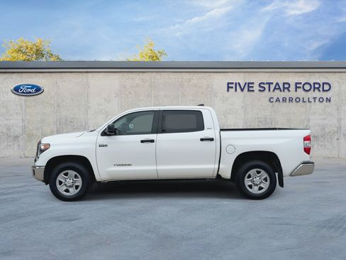 Used 2021 Toyota Tundra SR5 AWD/4WD image 5