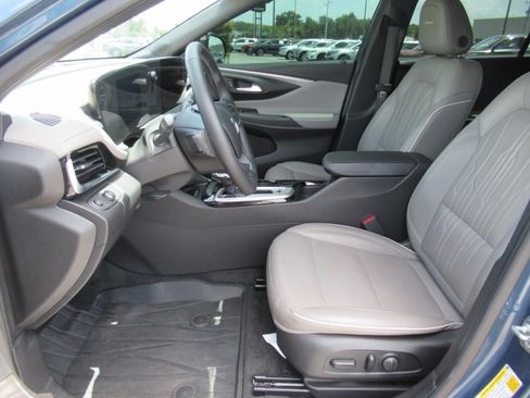 Used 2024 Buick Envista Avenir FWD image 18