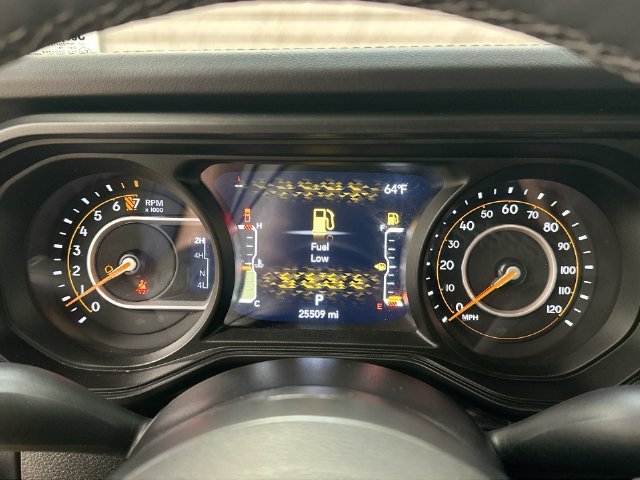 Used 2025 Jeep Gladiator Sport AWD/4WD image 12