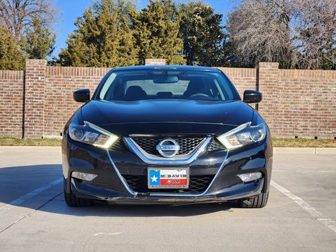 Used 2016 Nissan Maxima 3.5 S image 2