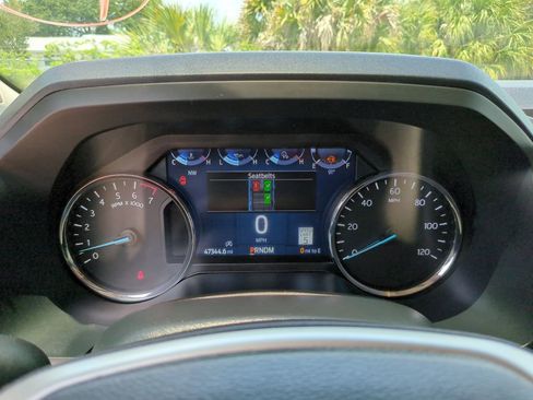 Used 2024 Ford Expedition XLT RWD image 34