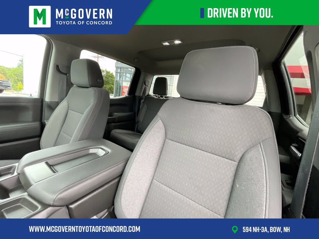Used 2020 Chevrolet Silverado 1500 LT w/ LT Value Package AWD/4WD image 11