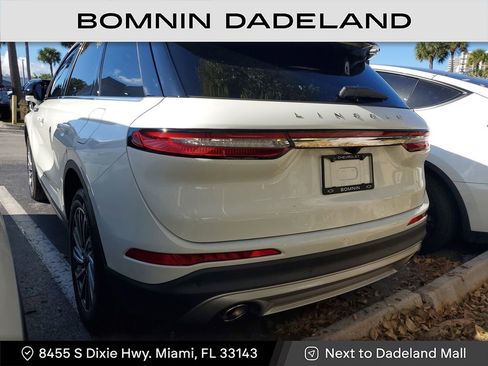 Used 2023 Lincoln Corsair Reserve image 7