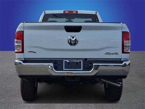 Used 2024 RAM 2500 Tradesman w/ Chrome Appearance Group image 5
