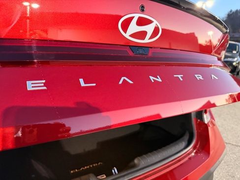 New 2025 Hyundai Elantra Sport image 7