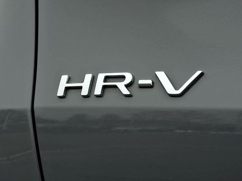 Certified 2025 Honda HR-V Sport image 32