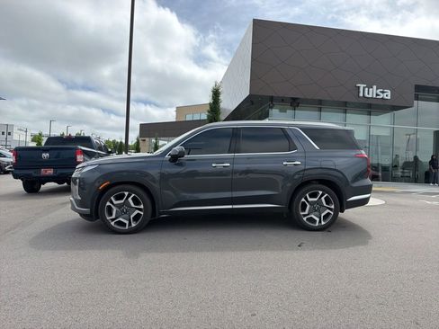 Used 2025 Hyundai Palisade Limited FWD image 6