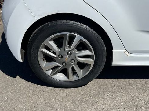 Used 2015 Chevrolet Spark LT FWD image 9