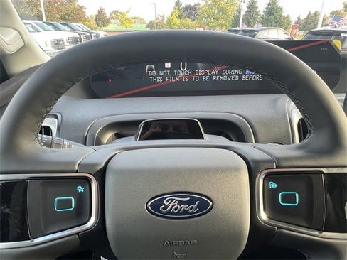 New 2025 Ford Expedition Active image 23