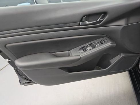 Used 2025 Nissan Altima 2.5 S image 24