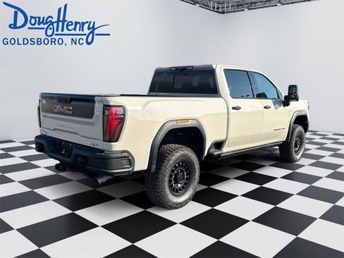 New 2026 GMC Sierra 2500 AT4X w/ AT4X AEV Edition image 5