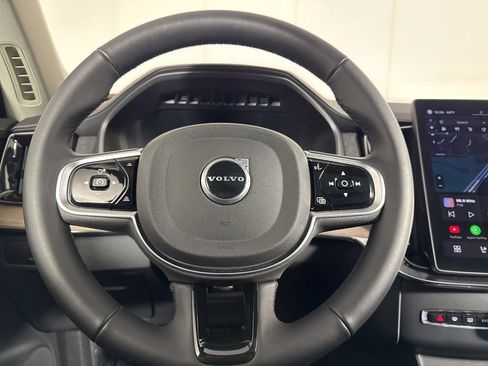 Used 2025 Volvo XC90 B6 Plus AWD/4WD image 34
