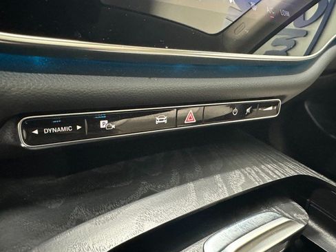 Used 2025 Mercedes-Benz E 350 Sedan image 31