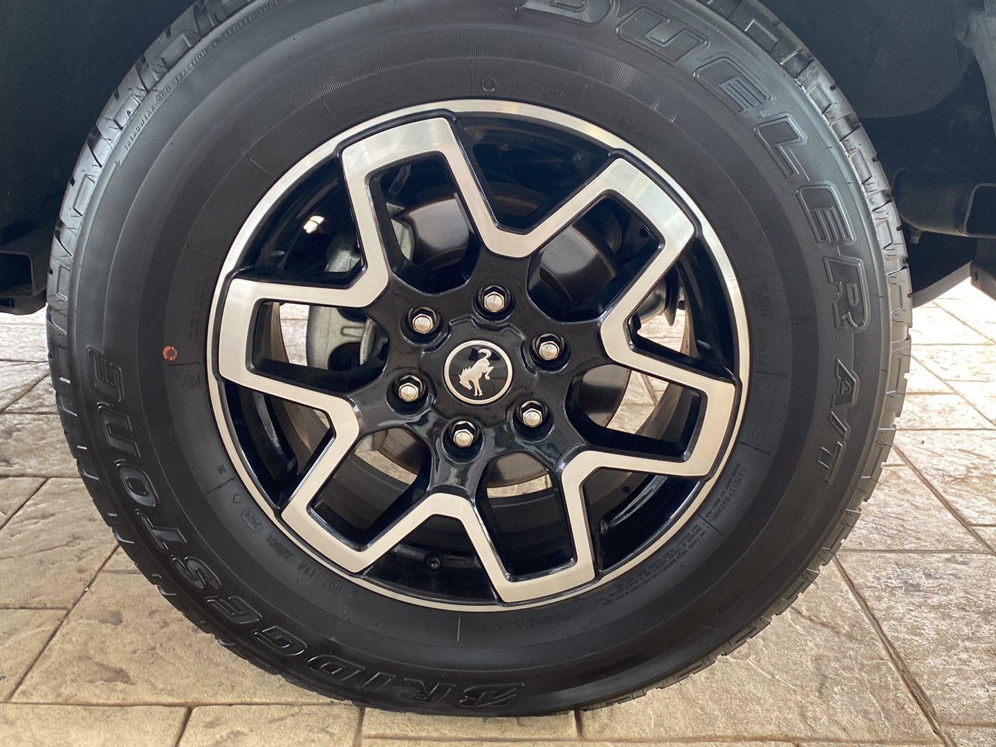 Used 2024 Ford Bronco Outer Banks AWD/4WD image 13