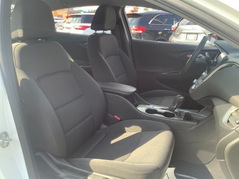 Used 2019 Chevrolet Malibu LS w/ Driver Confidence Package II FWD image 17