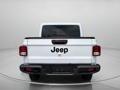 Used 2025 Jeep Gladiator Sport