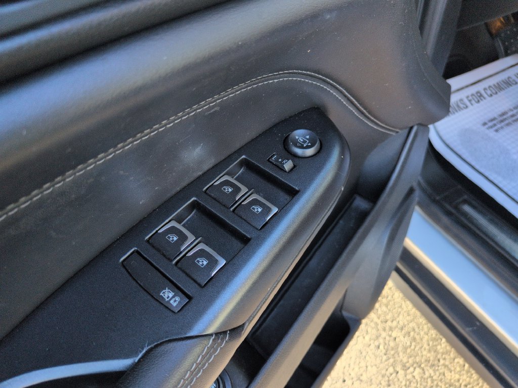 Used 2015 Cadillac SRX Luxury AWD/4WD image 12