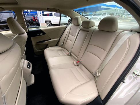Used 2016 Honda Accord EX-L image 41