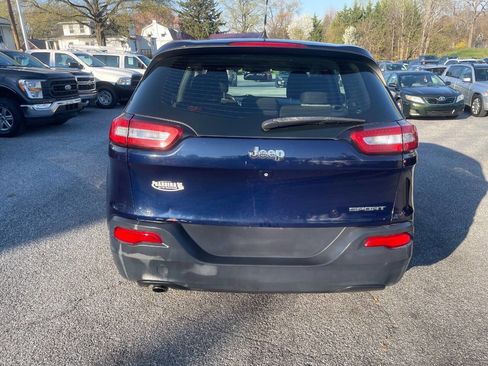 Used 2014 Jeep Cherokee Sport w/ Cold Weather Group image 7