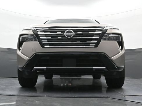 Used 2025 Nissan Rogue Platinum w/ Tech Package AWD/4WD image 22