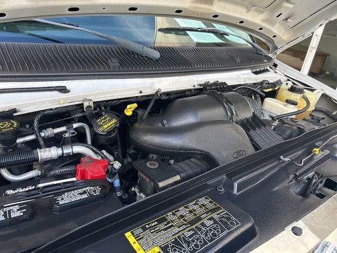 Used 2014 Ford E-150 and Econoline 150 w/ Commercial Cargo Van Package image 9