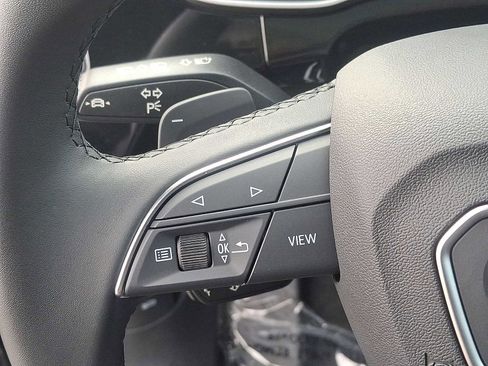 Certified 2025 Audi Q3 2.0T Premium w/ Convenience Package image 17