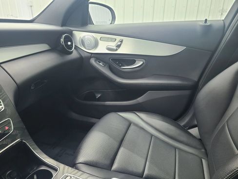 Used 2018 Mercedes-Benz C 300 4MATIC Sedan image 25