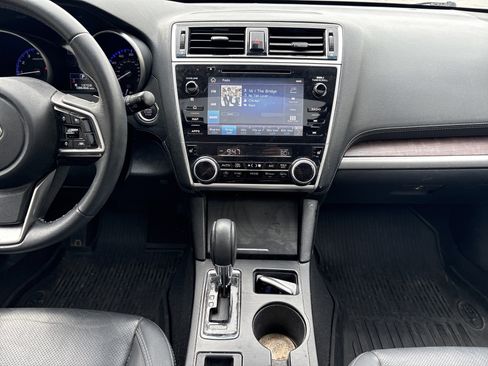 Used 2019 Subaru Outback 2.5i Limited AWD/4WD image 30