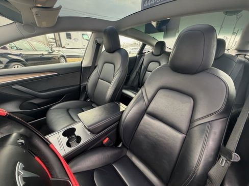 Used 2022 Tesla Model 3 Standard Range image 14