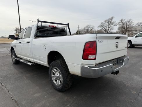 Used 2018 RAM 2500 Tradesman w/ Chrome Appearance Group image 4