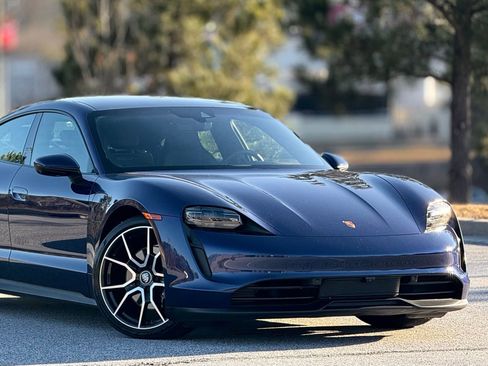 Used 2022 Porsche Taycan image 47