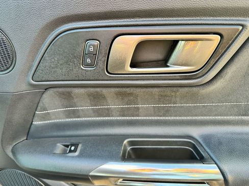 Used 2017 Ford Mustang Shelby GT350 image 30