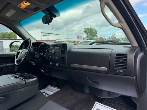 Used 2010 Chevrolet Silverado 2500 LT AWD/4WD image 19