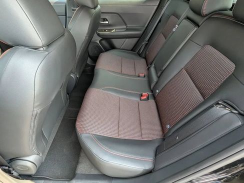 Certified 2026 Nissan Kicks SR FWD image 17