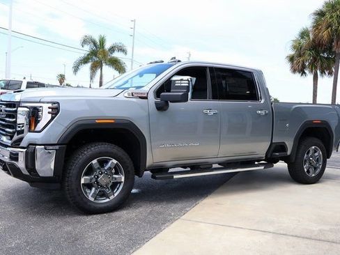 New 2025 GMC Sierra 2500 SLT w/ SLT Premium Package image 4