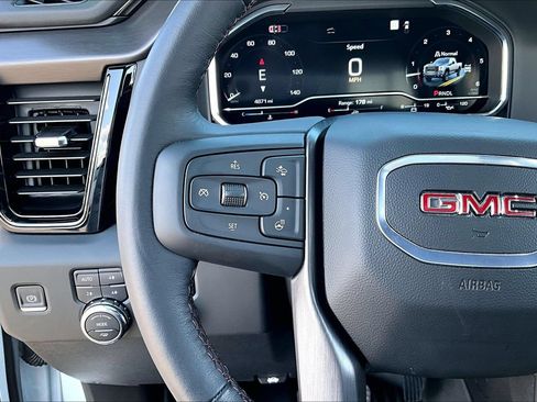 Used 2025 GMC Sierra 2500 AT4X AWD/4WD image 20